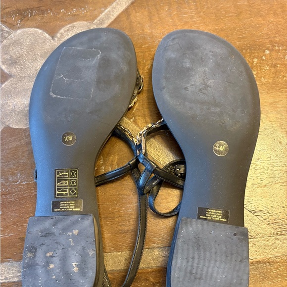 Tory Burch chain link detail sandals. Only worn once! - Picture 4 of 4